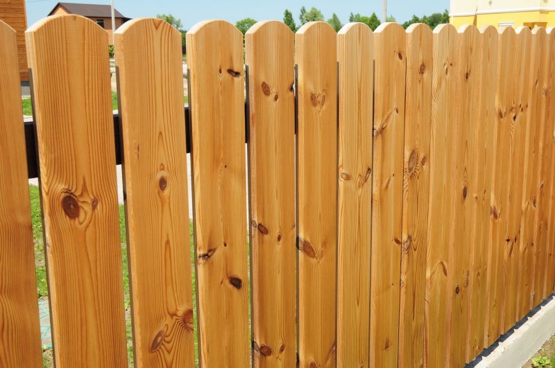 Board Fence Installation in Pearland, TX